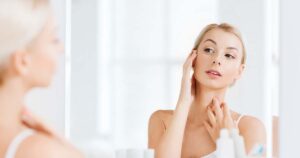 L'avis des dermatologues sur l'eau précieuse